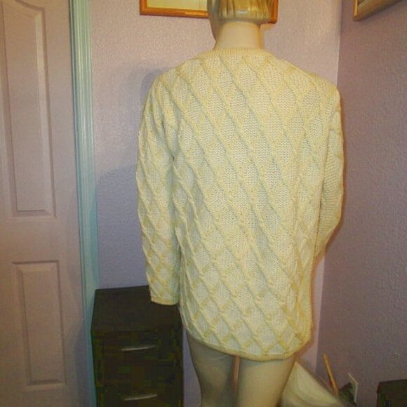 Aran Crafts Cable Knit Cardigan Size XS Sweater Butter Yellow Fisherman Wool - Picture 9 of 10
